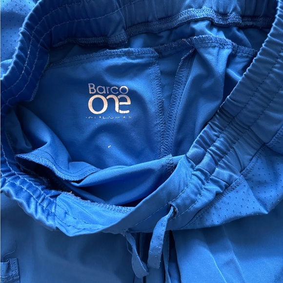 Scrub set - Picture 3 of 3